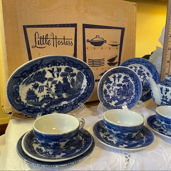 RARE 1950’s SEARS AND ROEBUCK “BLUE WILLOW” LITTLE HOSTESS DISHES FOR PLAYTIME - Picture 13 of 15